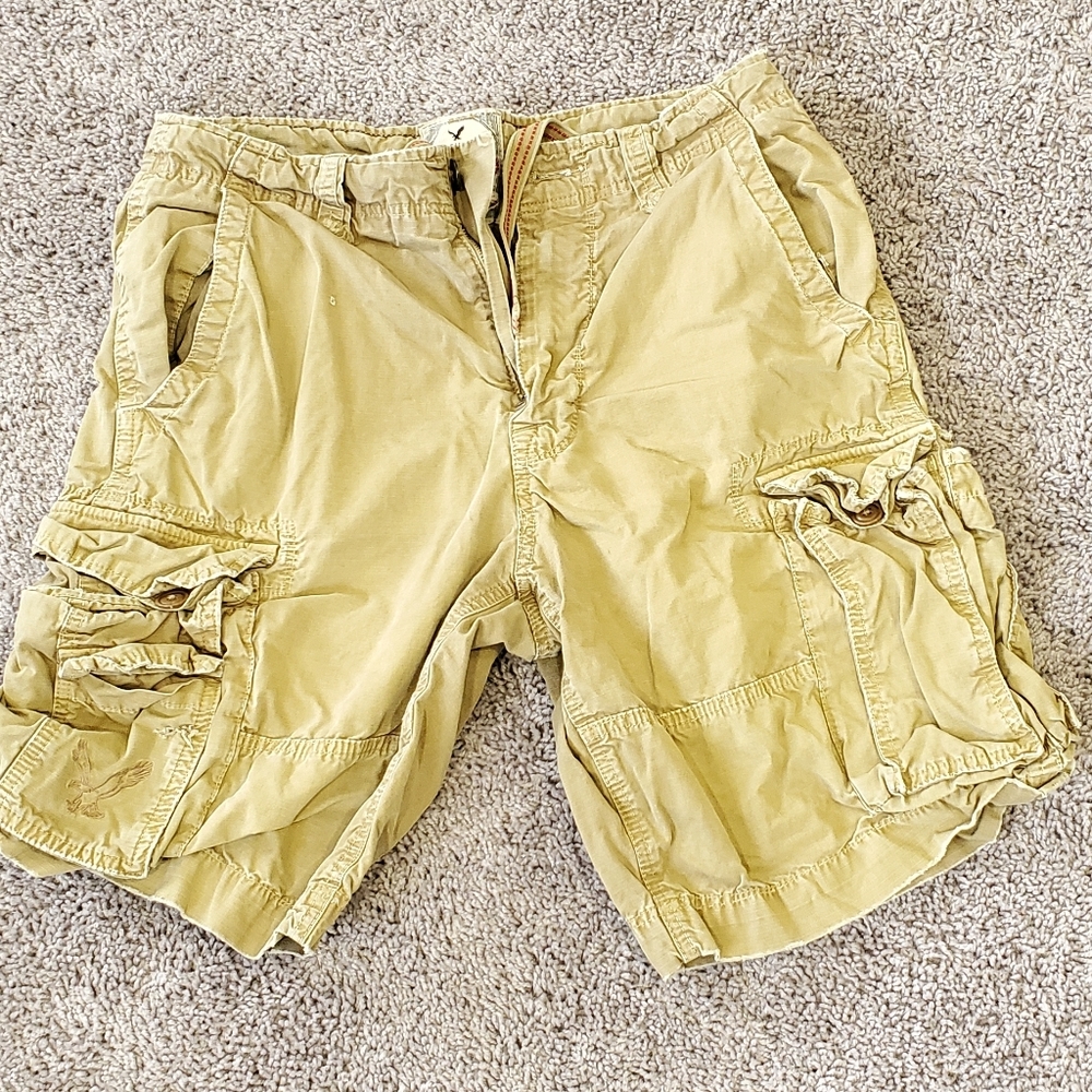 American eagle cargo shorts